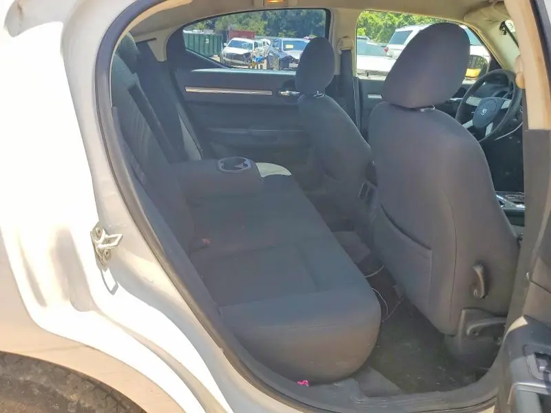 2010 DODGE CHARGER SXT  