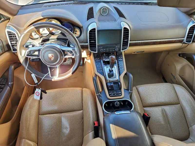 2017 PORSCHE CAYENNE S  