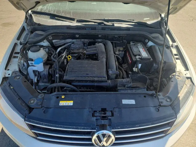 2018 VOLKSWAGEN JETTA SE  