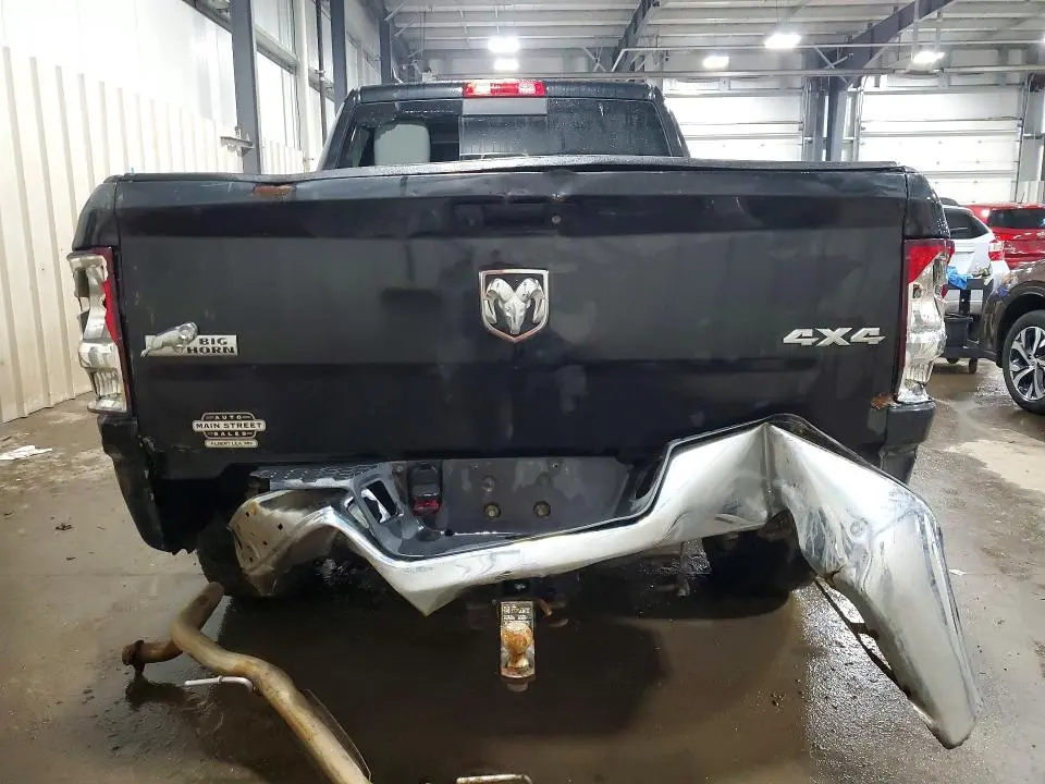 2015 RAM 1500 SLT  