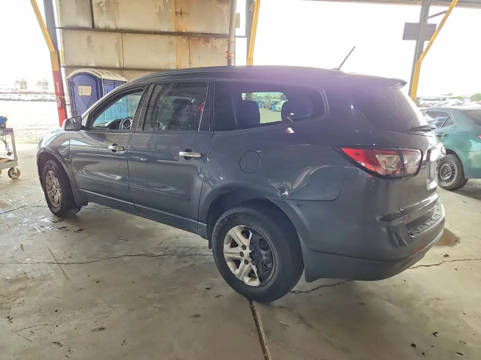 2014 CHEVROLET TRAVERSE LS  