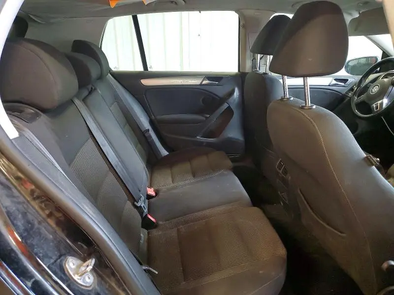2013 VOLKSWAGEN GOLF   