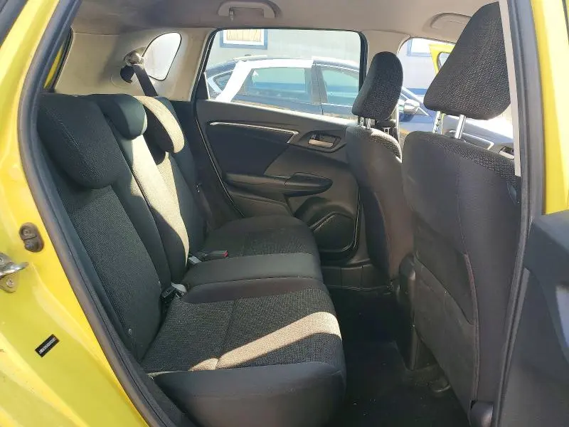 2016 HONDA FIT LX  
