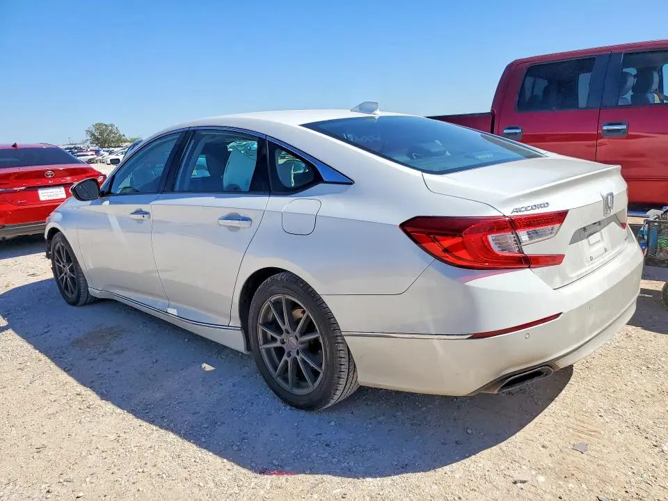 2018 HONDA ACCORD TOURING  