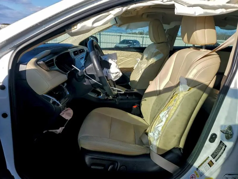 2016 TOYOTA AVALON XLE  