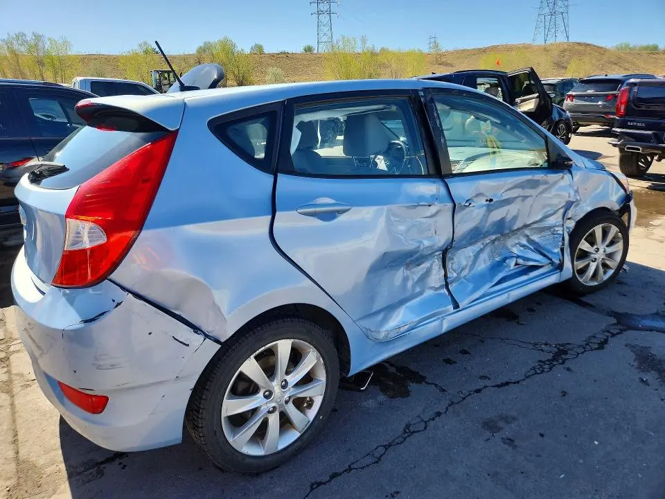 2014 HYUNDAI ACCENT SE  
