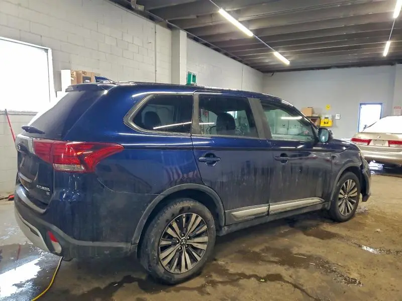 2019 MITSUBISHI OUTLANDER SE  