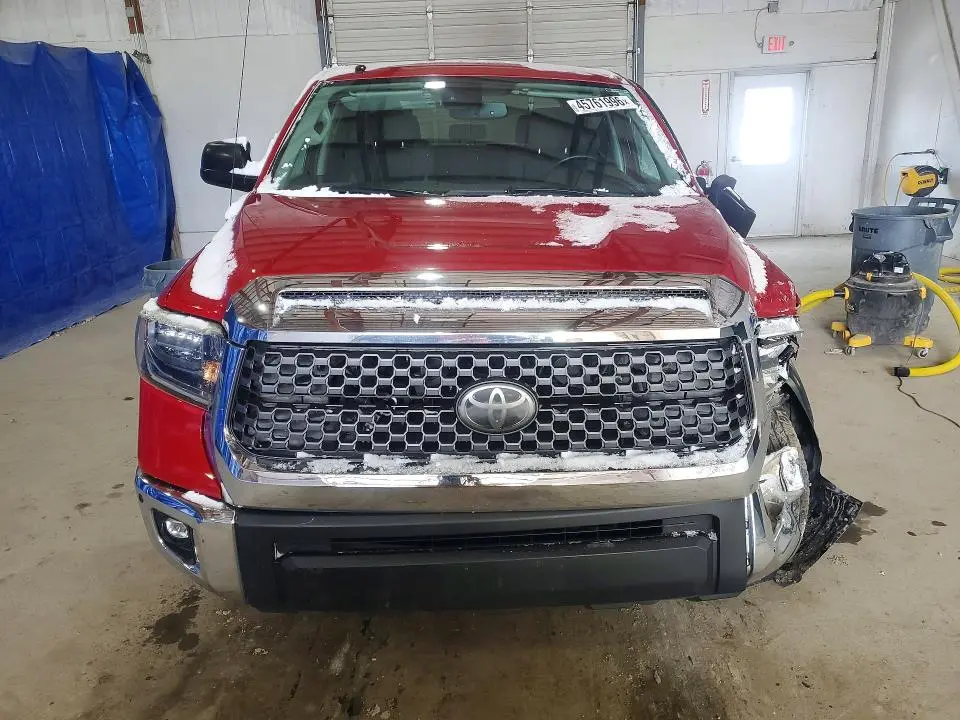 2018 TOYOTA TUNDRA SR5  