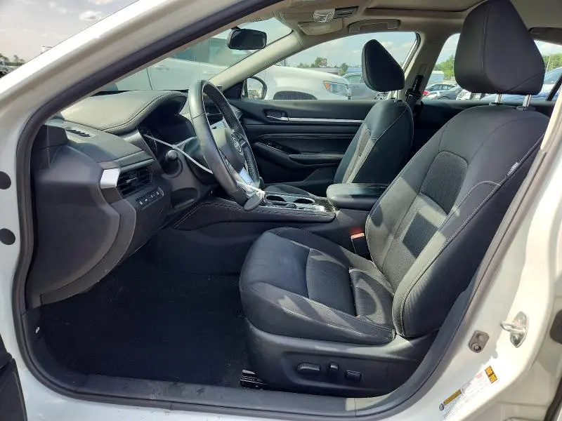 2023 NISSAN ALTIMA SV  
