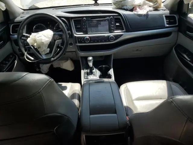 2015 TOYOTA HIGHLANDER XLE  