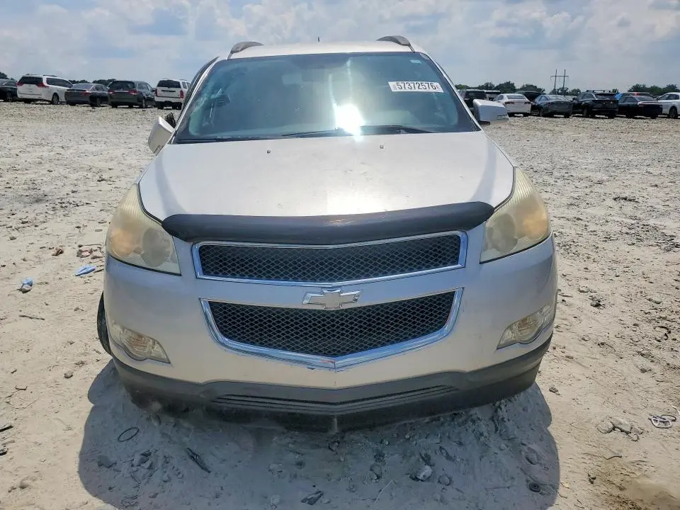 2010 CHEVROLET TRAVERSE LT  