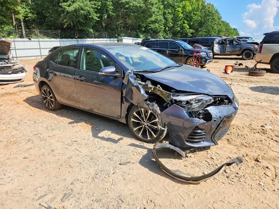 2018 TOYOTA COROLLA SE  