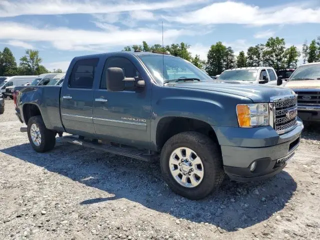 2011 GMC SIERRA K2500 DENALI  