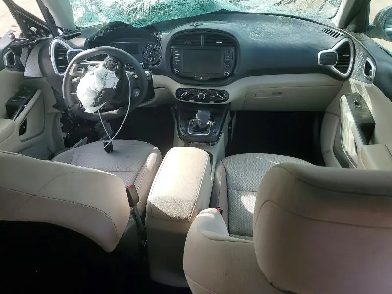 2022 KIA SOUL LX  