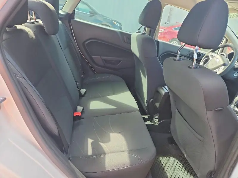 2018 FORD FIESTA SE  