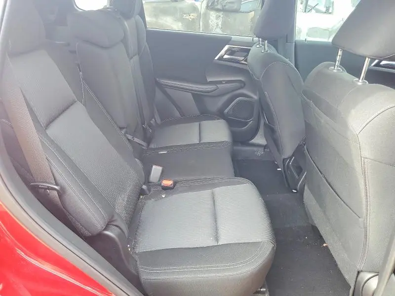 2024 MITSUBISHI OUTLANDER ES  