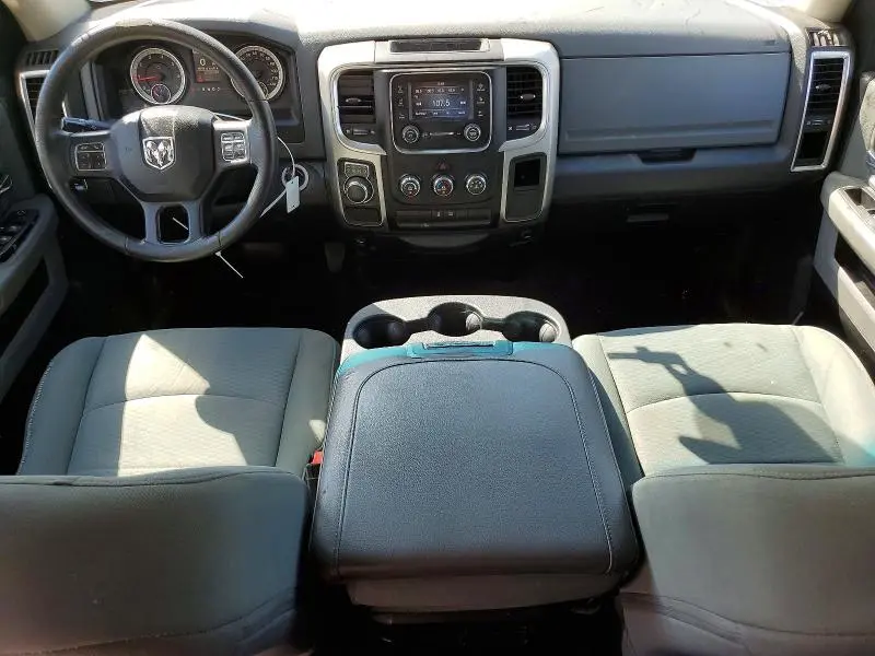 2017 RAM 1500 SLT  