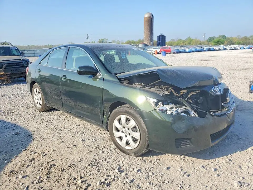 2011 TOYOTA CAMRY LE  