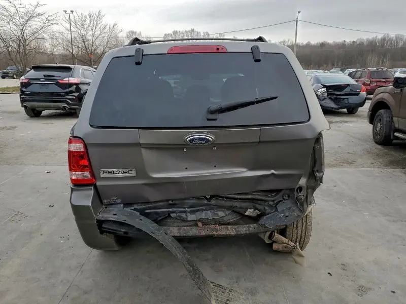 2010 FORD ESCAPE XLT  