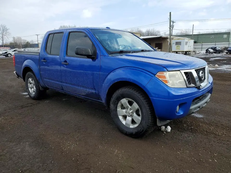 2013 NISSAN FRONTIER S  