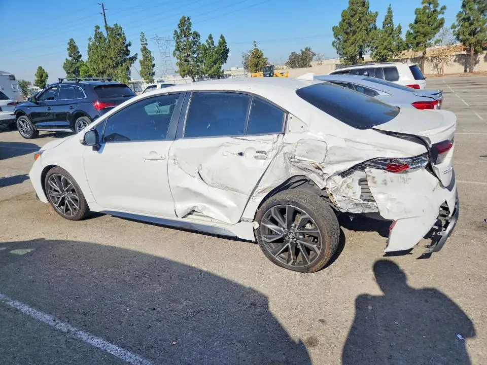 2020 TOYOTA COROLLA SE  