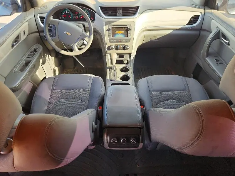 2014 CHEVROLET TRAVERSE LS  