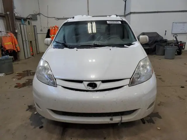 2010 TOYOTA SIENNA CE  