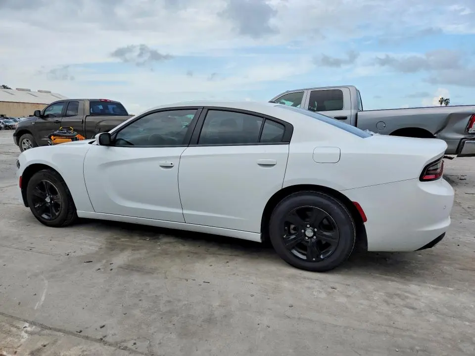 2022 DODGE CHARGER SXT  