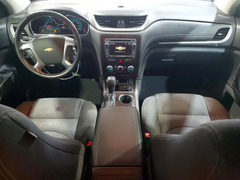 2017 CHEVROLET TRAVERSE LT  