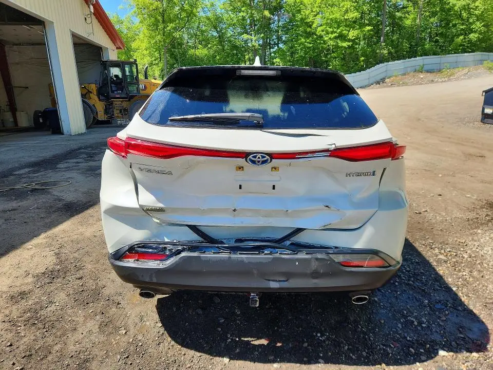 2021 TOYOTA VENZA LE  