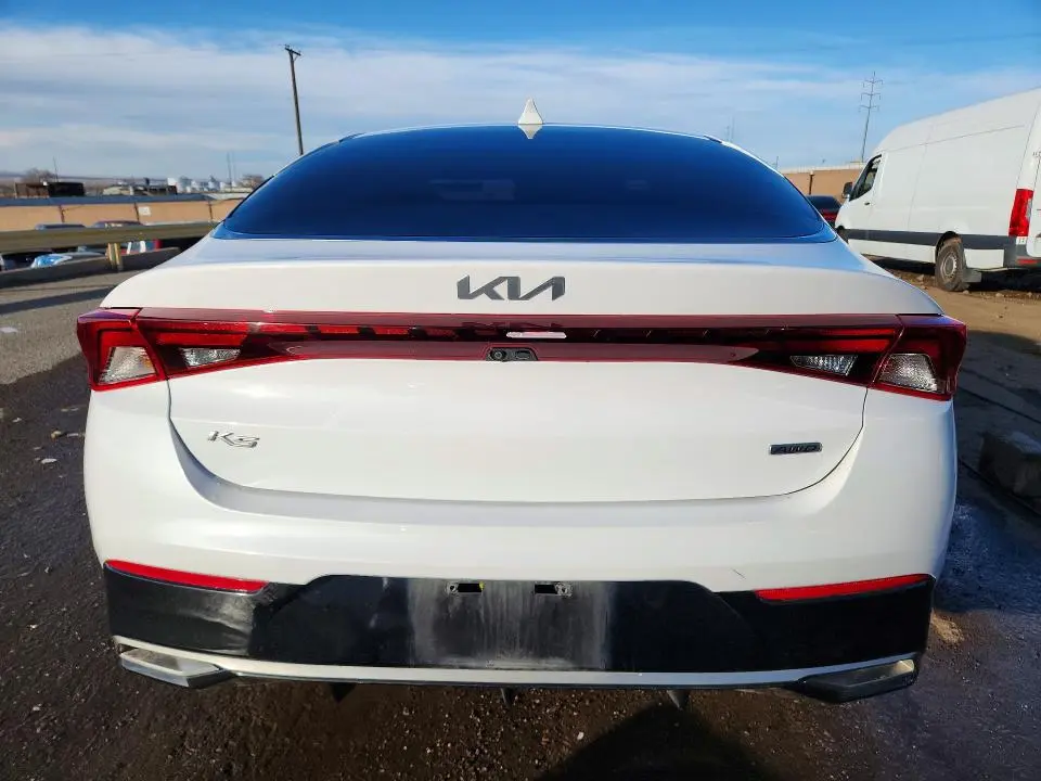 2022 KIA K5 LXS  