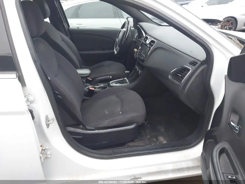 2012 CHRYSLER 200 TOURING