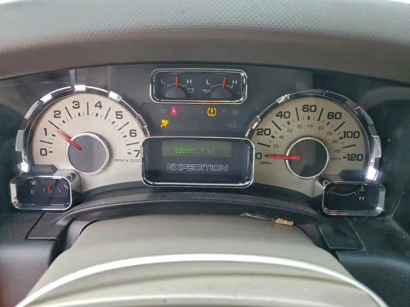 2010 FORD EXPEDITION XLT  