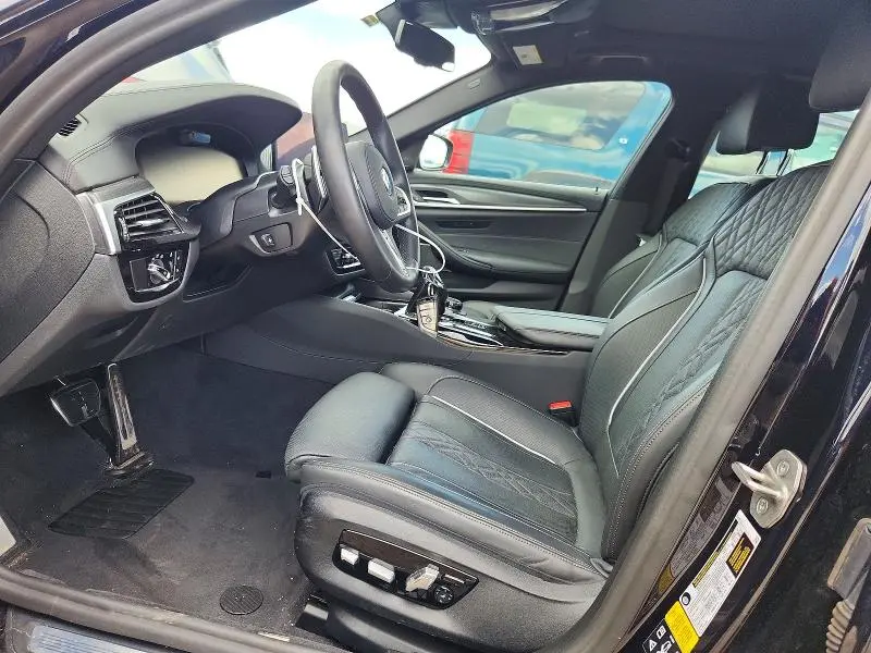 2023 BMW M550XI   