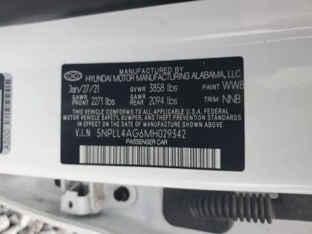 2021 HYUNDAI ELANTRA SE  