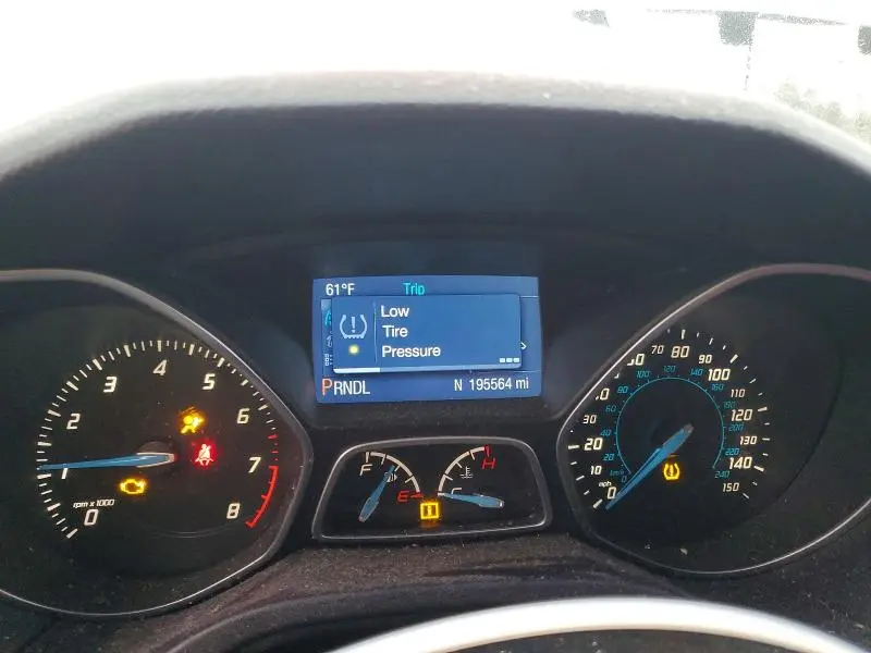 2014 FORD FOCUS SE  