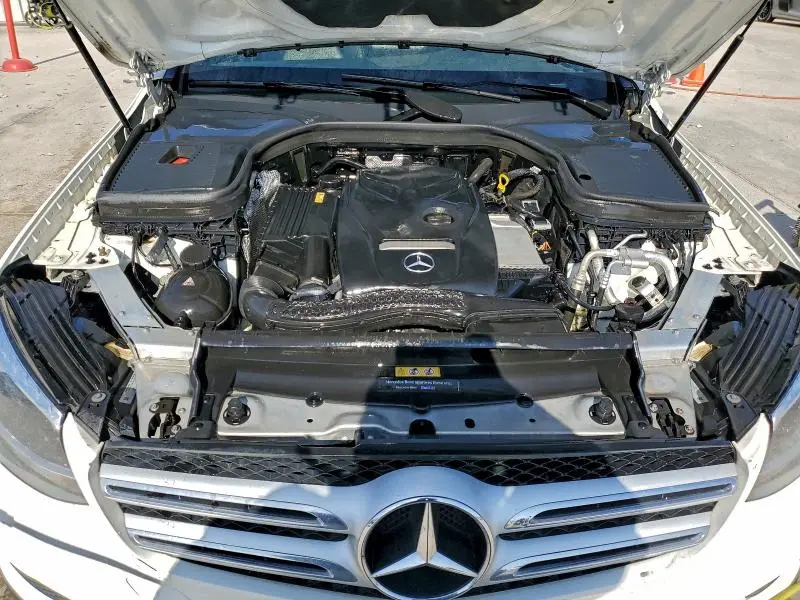 2017 MERCEDES-BENZ GLC 300  