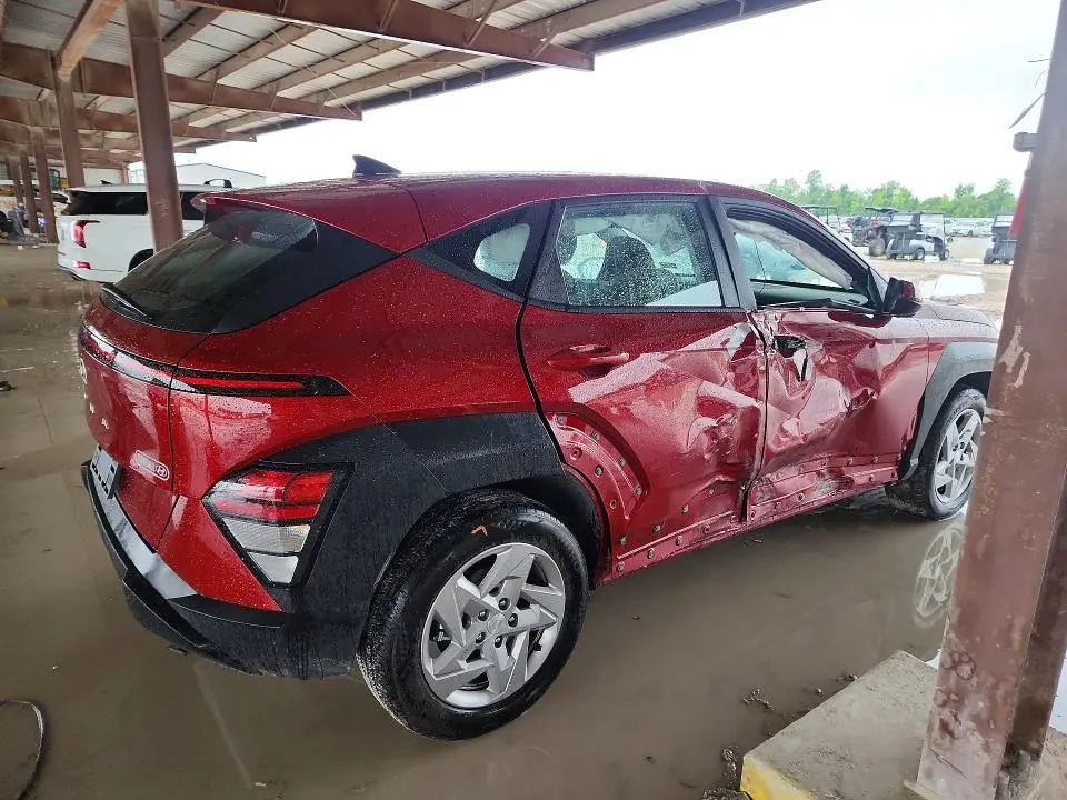 2025 HYUNDAI KONA SE  