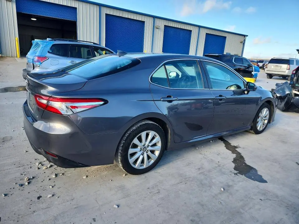 2019 TOYOTA CAMRY LE  