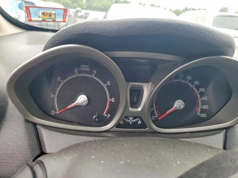 2011 FORD FIESTA SE  