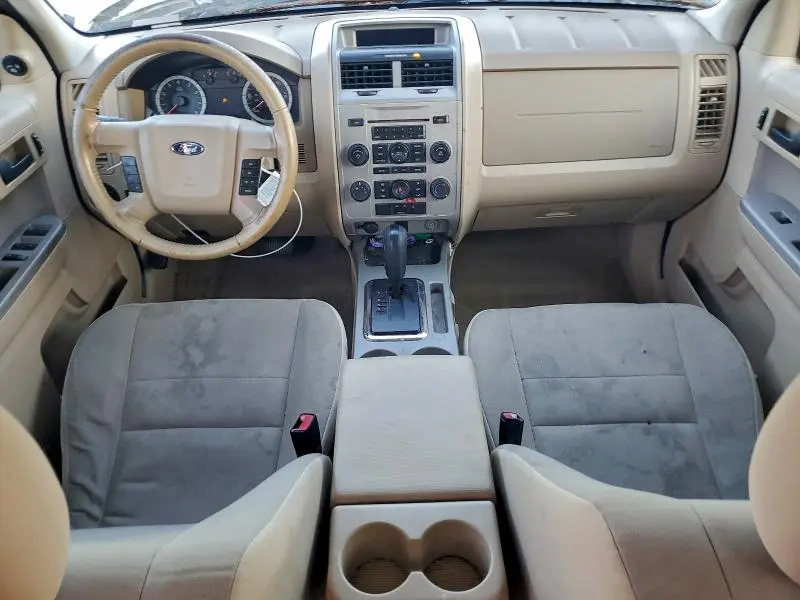 2010 FORD ESCAPE XLT  