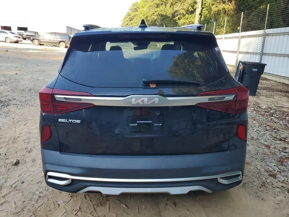 2023 KIA SELTOS S  
