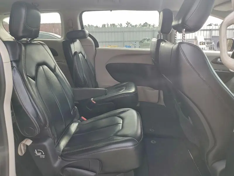 2020 CHRYSLER VOYAGER LXI  