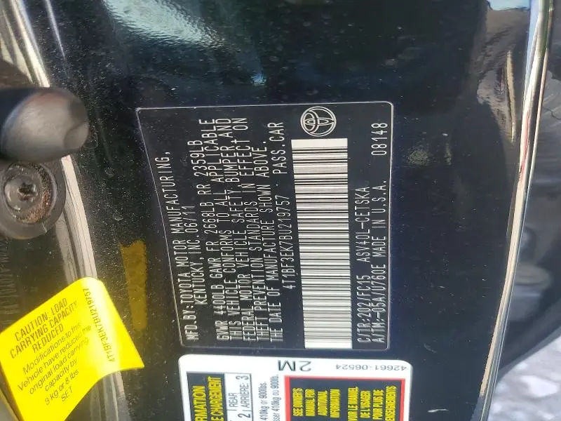 2011 TOYOTA CAMRY SE  