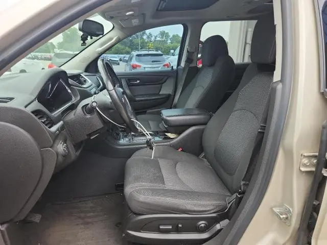 2016 CHEVROLET TRAVERSE LT  
