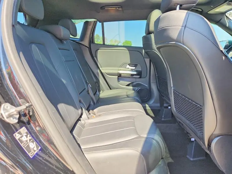 2021 MERCEDES-BENZ GLA 250  