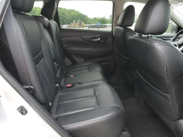 2019 NISSAN ROGUE S  