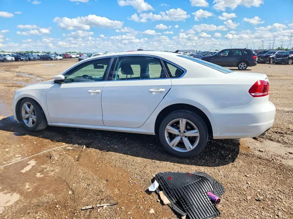 2014 VOLKSWAGEN PASSAT S  