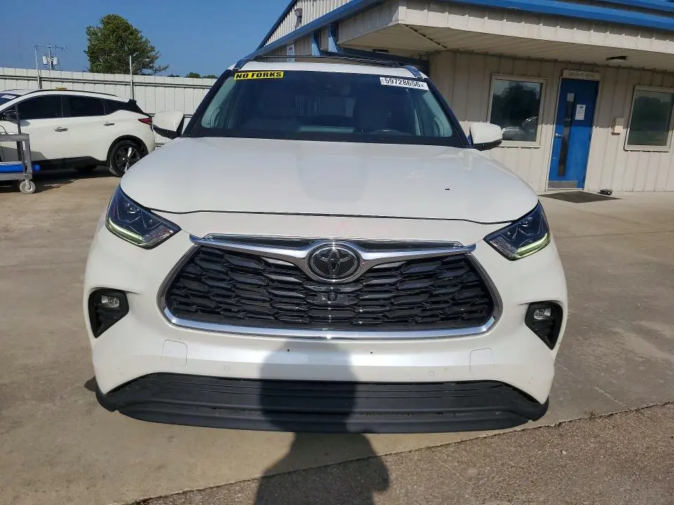 2020 TOYOTA HIGHLANDER LIMITED  