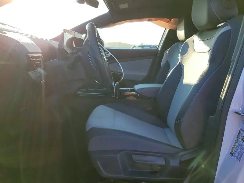 2024 VOLKSWAGEN ID.4   